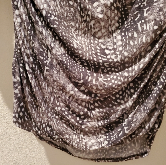 Top - Picture 3 of 5